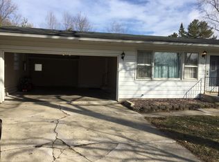 315 N Babcock St, Elburn, IL 60119