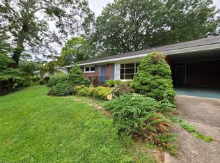 649 Valley Dr, Eden, NC 27288