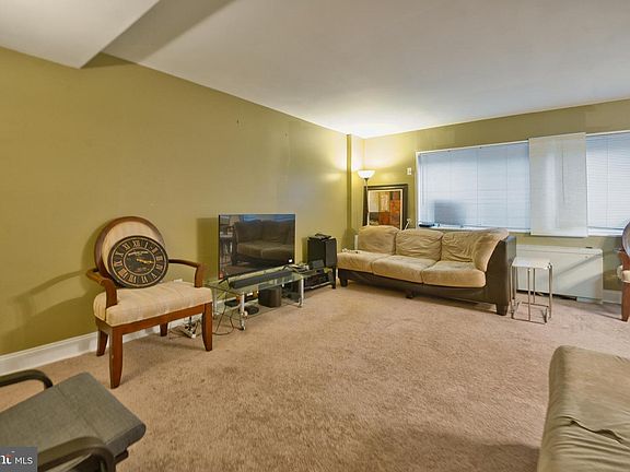 4th image of 1005 Chillum Rd APT 117