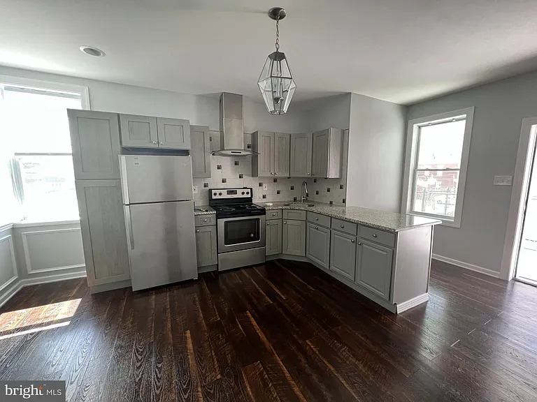 2084 E Allegheny Ave #2 — Photo 5