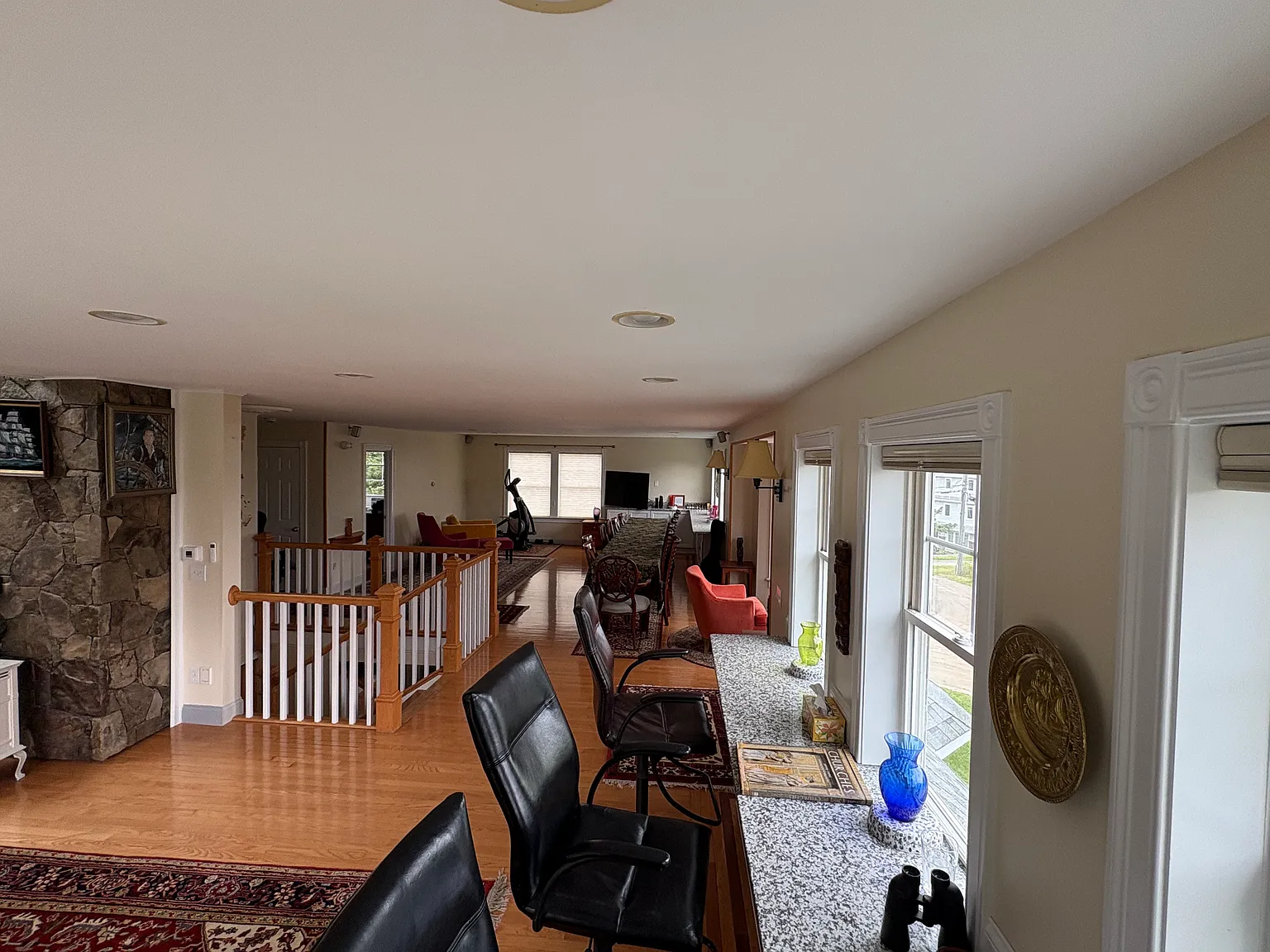 4 bed, 2900 sqft, $4,900 — Photo 4
