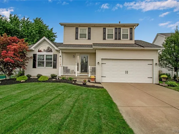 6 Wendtworth Ct, Lancaster, NY 14086