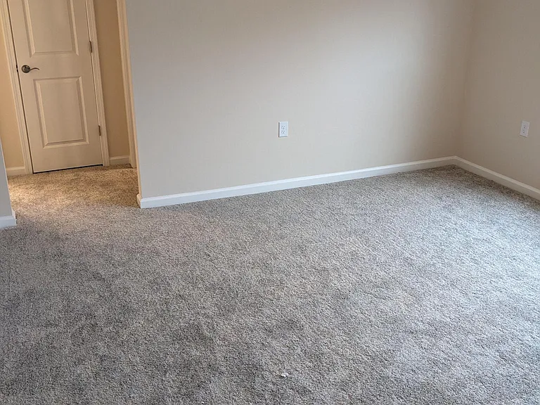 877 McKenzie Park Ter — Photo 24