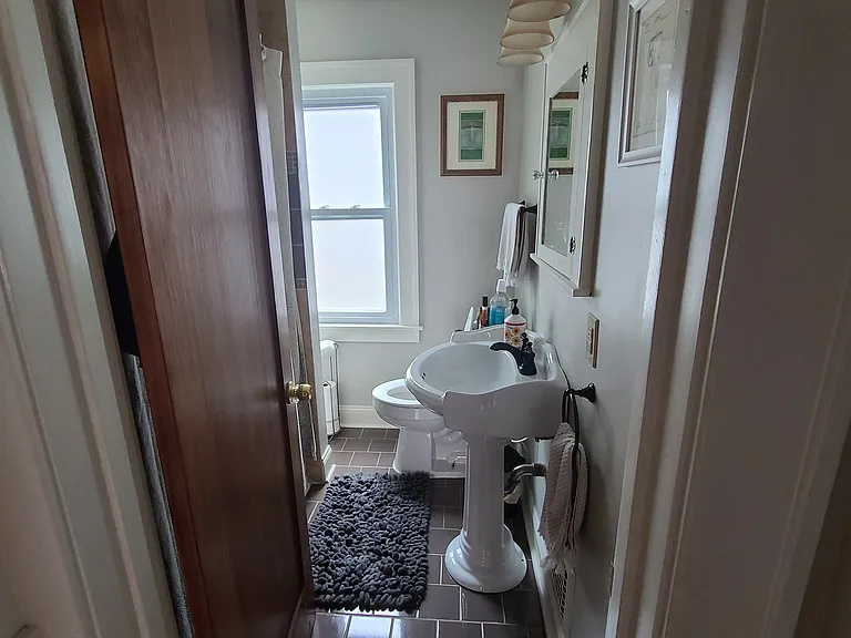 58 Henley Rd — Photo 9