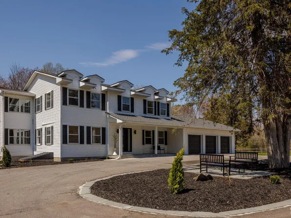2963 Route 9g, Rhinebeck, NY 12572