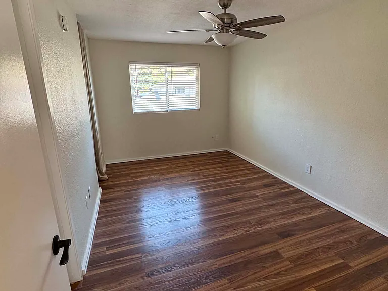 10628 Queen Jessica Ln — Photo 36