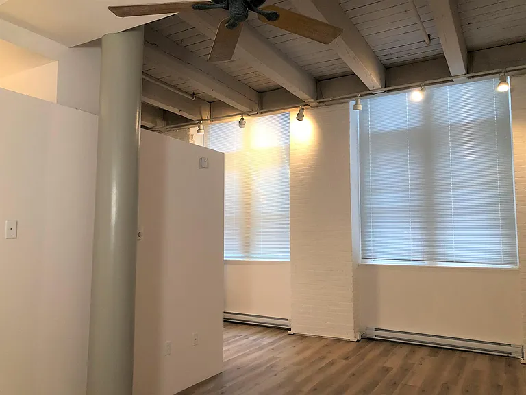 10 Thacher St #10 — Photo 15