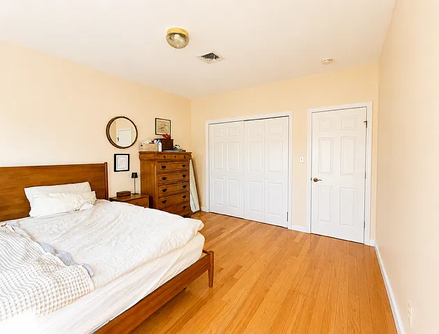 110 Eagle St #2 — Photo 6