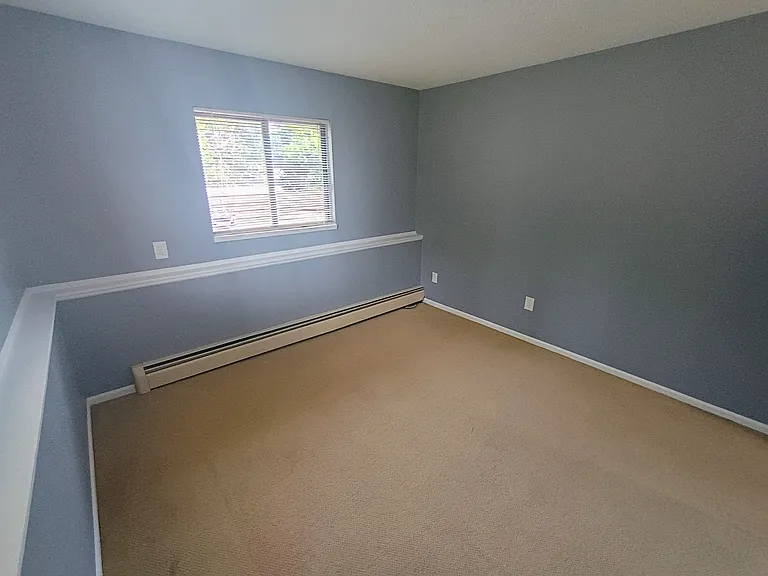 320 Johnson St SE #D — Photo 7