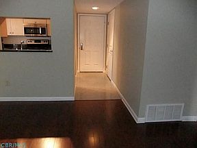 5th image of 945 Quay Ave APT H