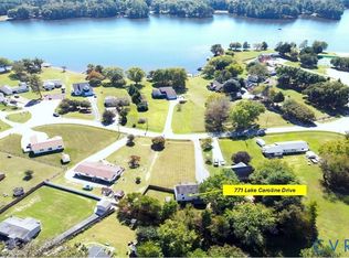 771 Lake Caroline Dr, Ruther Glen, VA 22546