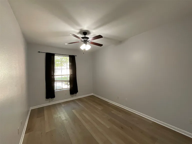 212 Choke Canyon Ln — Photo 16