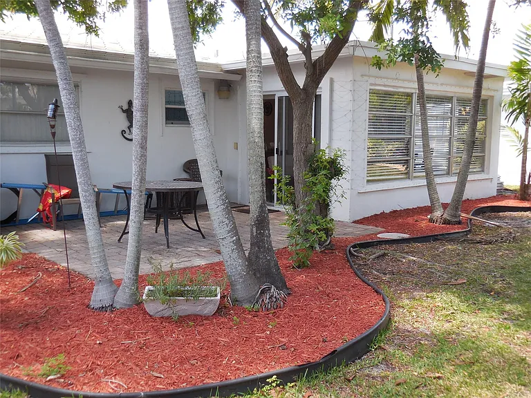 3050 NW 1st Ave — Photo 11