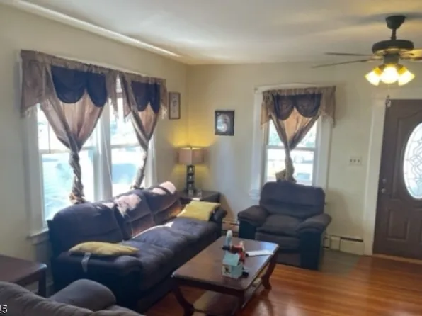 425 E 25Th St, Paterson City, NJ 07514