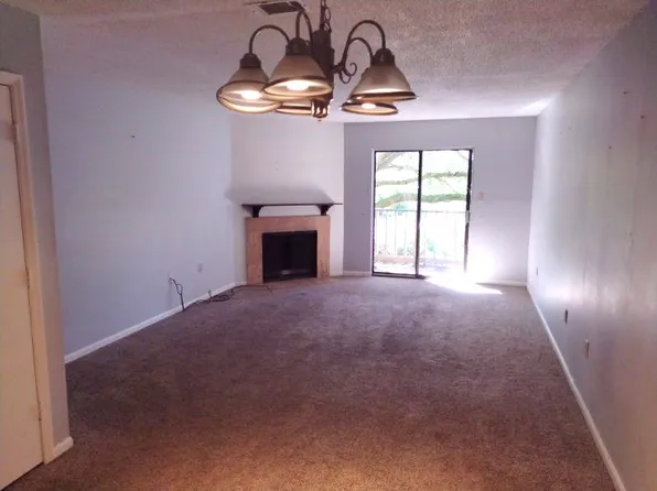 155 Dillon Rd, Hilton Head Island, SC 29926