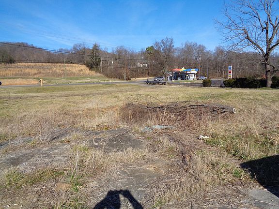 3rd image of 1504 E Main St