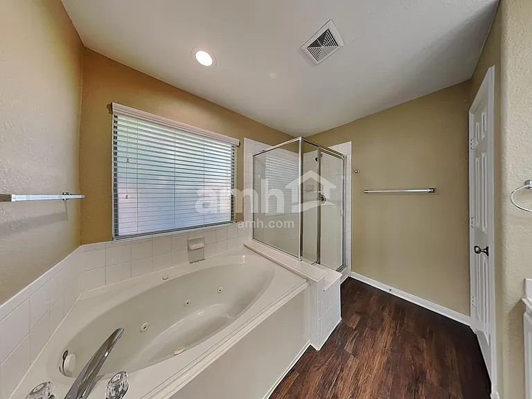 4713 Honey Creek Ct — Photo 12