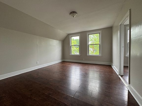 2nd image of 241 W Ivy St #3C
