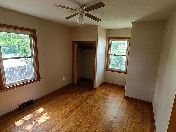 5th image of 10605 E Hill Park Ter