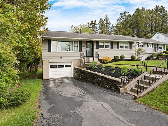 3rd image of 206 Salisbury Rd