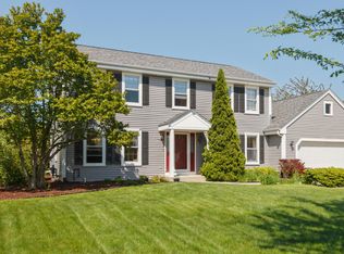 3910 W Jerelin Dr, Franklin, WI 53132