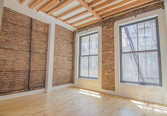 3rd image of 84 Franklin St #1