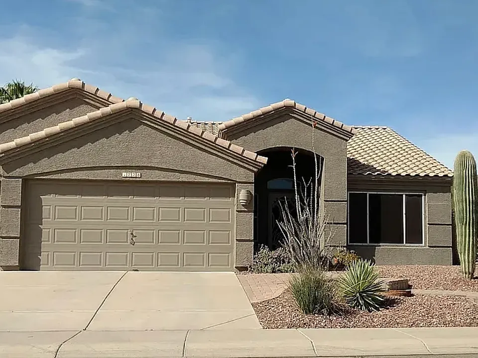 1728 W Cathedral Rock Dr