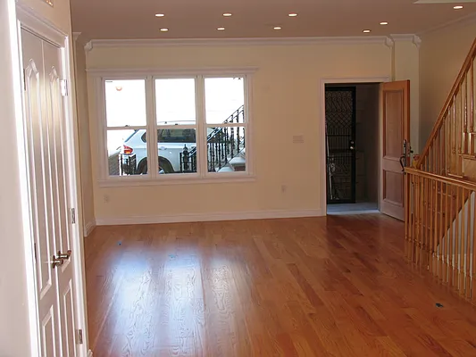 Rented by Rapid Realty Cobble Hill | media 53