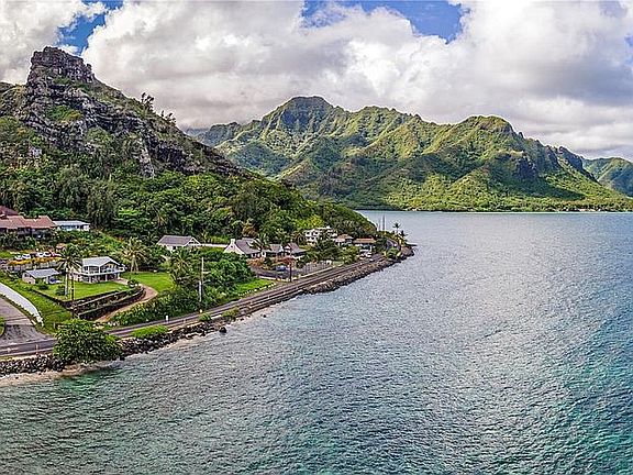 Close to outdoor activities 