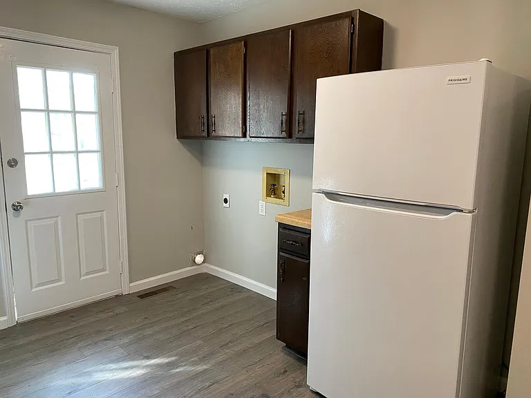 102 Hillshire Cv #R — Photo 3