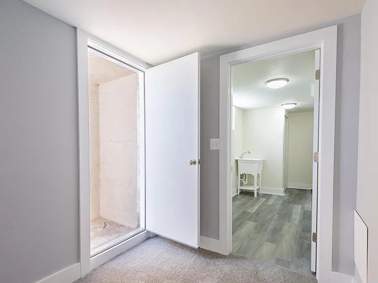 105 Meadow Rd — Photo 15