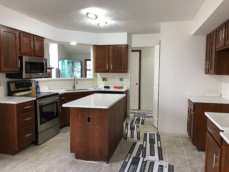 Kitchen looking into great r