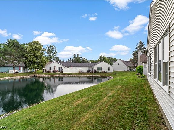 4th image of 176 Newport Dr