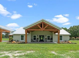 13715 SE 36th St, Webster, FL 33597