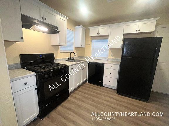 5th image of 713 N Cockrel Ave