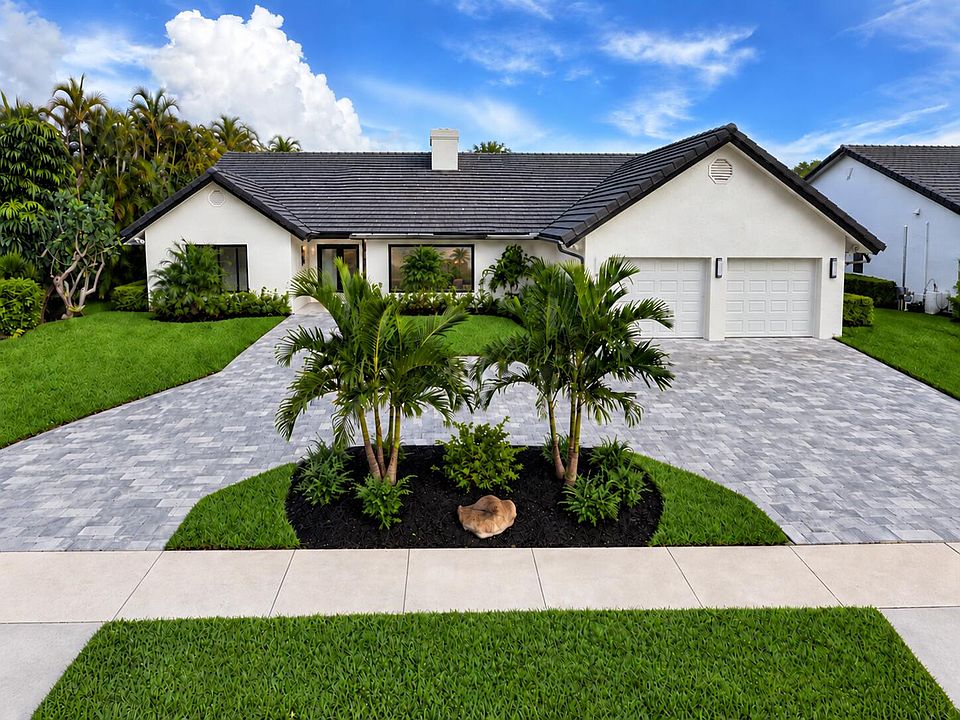 1st image of 10941 BOCA WOODS Lane