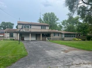 516 N Broadway St, Sweetser, IN 46987