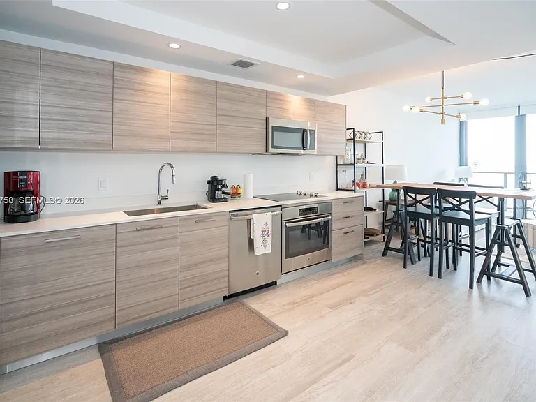 121 NE 34th St #2505 — Photo 5