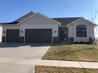 2804 Danbury Rd, Ames, IA 50010