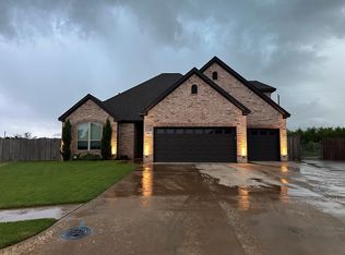 4 Ross Creek Ct, Wichita Falls, TX 76310