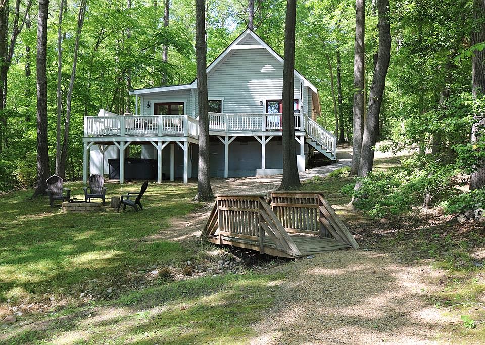 1st image of 1609 Great Creek Dr