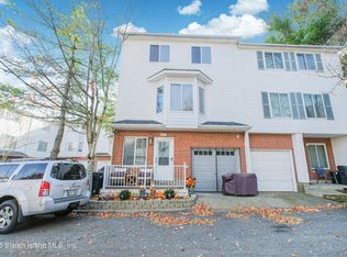 217 Jamie Ln, Staten Island, NY 10312