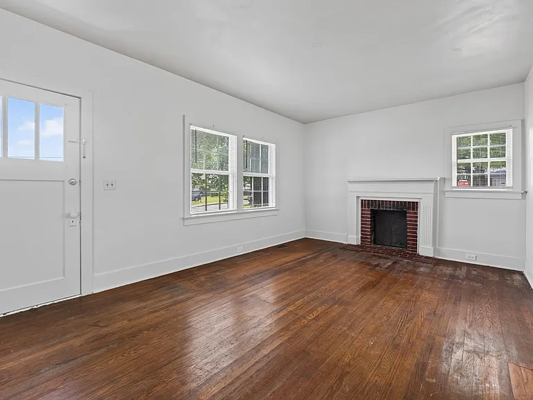 251 Forbes Ave — Photo 9