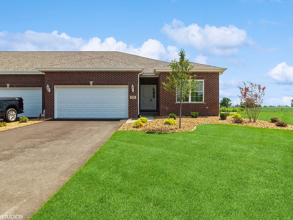 1st image of 755 Pelican Ln