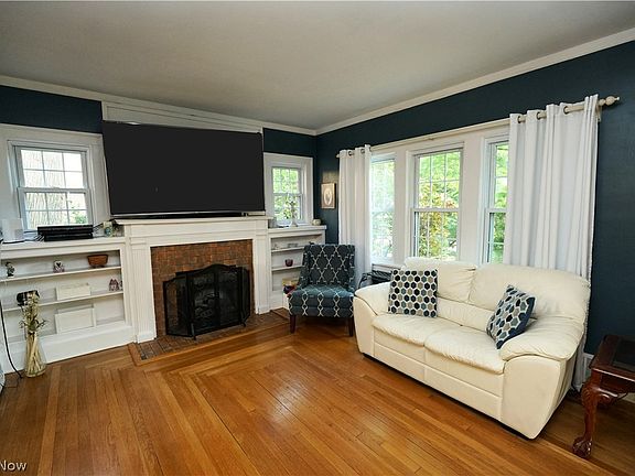 4th image of 354 Cornell Ave