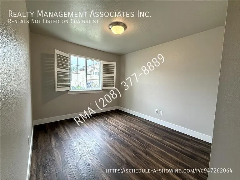 6031 N Spindrift Ave — Photo 10