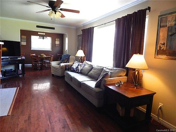 4th image of 1468 White Oak Ave