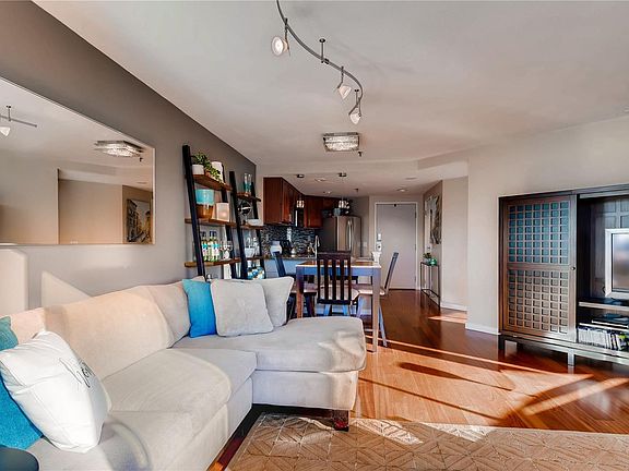 2nd image of 100 Park Ave W APT 1308