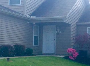 65 Lightning Ln, Kent, OH 44240