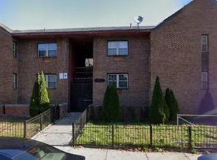 240-244 Oak St #3E, Bridgeport, CT 06604
